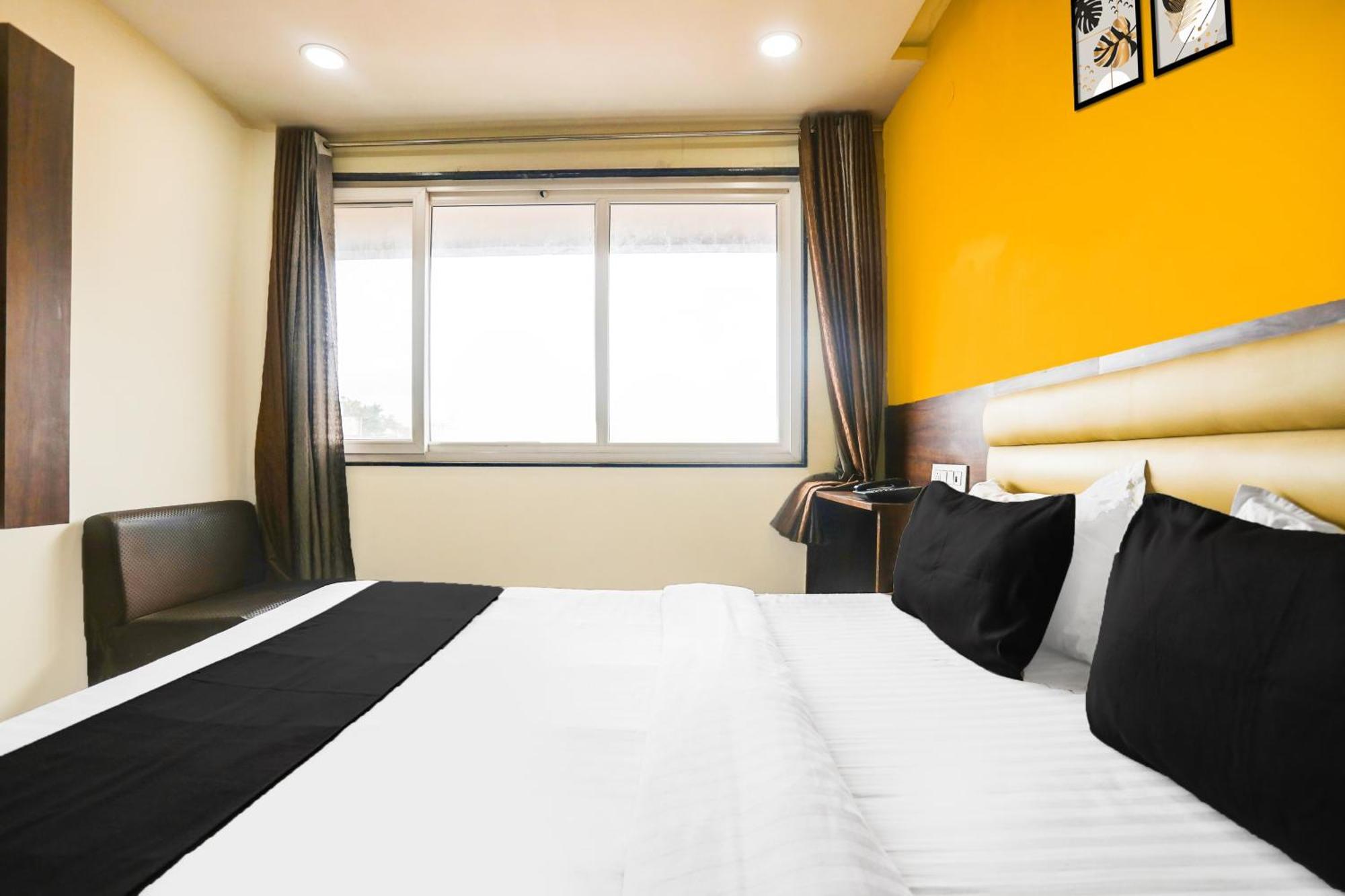 Super Collection O Mp Nagar Hotel Bhopal Buitenkant foto