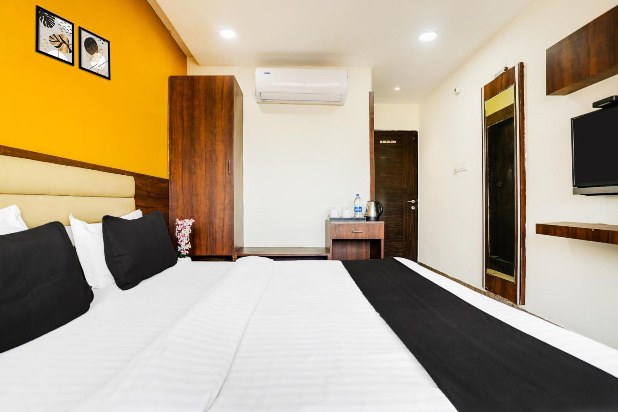 Super Collection O Mp Nagar Hotel Bhopal Buitenkant foto